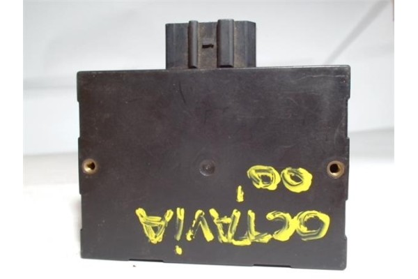 Recambio de centralita cierre para skoda octavia berlina (1u2) 1.9 collection referencia OEM IAM 1J0959799Q 5DK00795150 