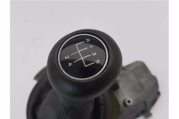 Recambio de palanca de cambio para audi a2 (8z) 1.4 referencia OEM IAM 8Z0711246A  