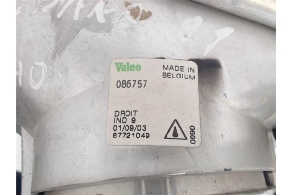 Recambio de faro antiniebla derecho para citroen xsara berlina referencia OEM IAM 67721049 086757 