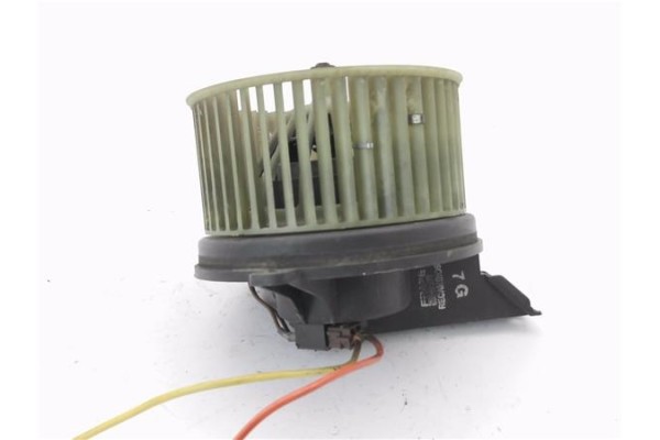 Recambio de motor calefaccion para peugeot 205 xrd 1.8 referencia OEM IAM 644169  