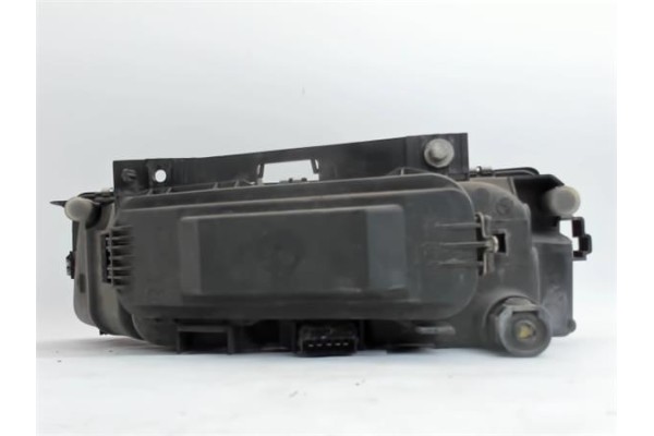 Recambio de faro delantero dcho para citroen xantia berlina referencia OEM IAM 95667948  