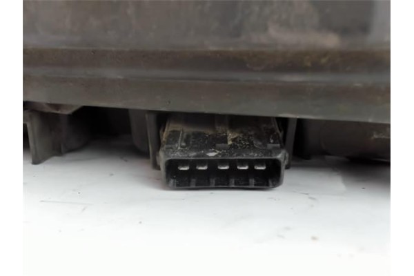 Recambio de faro delantero dcho para citroen xantia berlina referencia OEM IAM 95667948  