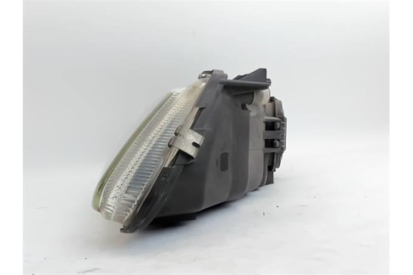 Recambio de faro delantero dcho para citroen xantia berlina referencia OEM IAM 95667948  