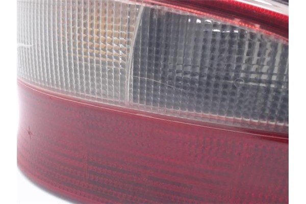 Recambio de piloto trasero izquierdo para citroen saxo referencia OEM IAM   