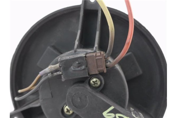 Recambio de motor calefaccion para peugeot 205 xrd 1.8 referencia OEM IAM 644169  