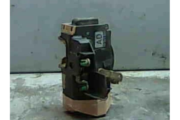 Recambio de cierre electromagnetico delantero derecho para opel vectra b berlina 2.0 i 16v referencia OEM IAM 90507060  