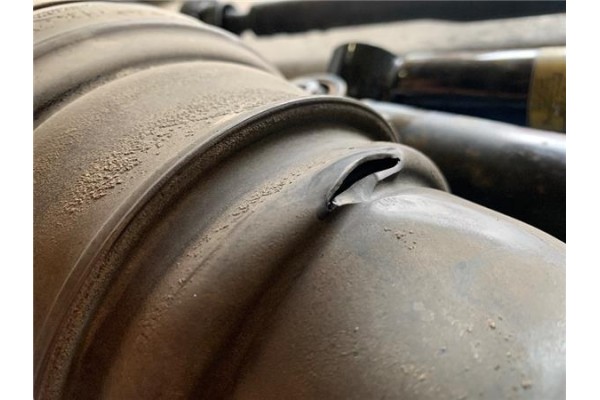Recambio de amortiguador trasero izquierdo para land rover discovery 2.7 td referencia OEM IAM RPD000309  