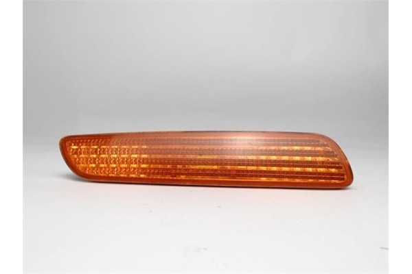 Recambio de ojal piloto trasero izquierdo para volvo s40 berlina 1.9 di referencia OEM IAM   
