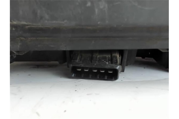 Recambio de faro delantero izquierdo para citroen xantia berlina referencia OEM IAM 6204R9  