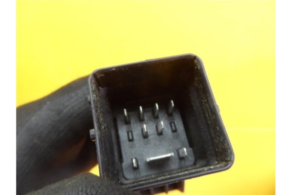 Recambio de caja precalentamiento para peugeot boxer furgón 2.2 hdi 120 referencia OEM IAM 0281003039 BOSCH 