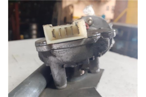 Recambio de motor limpiaparabrisas delantero para peugeot 106 (s2) 1.4 i referencia OEM IAM 640583 6401C1 