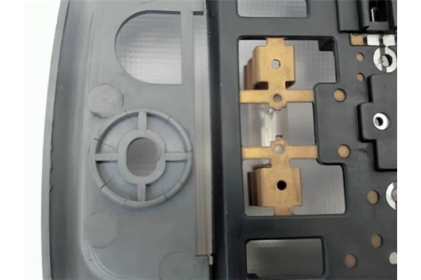 Recambio de luz delantero central techo para kia carens (rs) 2.0 crdi referencia OEM IAM 5K2FA5131044  