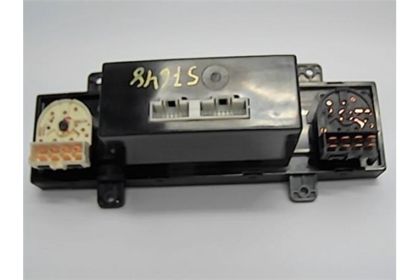 Recambio de mandos calefaccion / a.a. para kia carnival 2.9 td referencia OEM IAM 0K53C6119X  