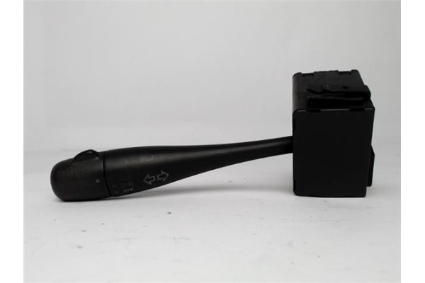 Recambio de mando de luces para nissan vanette cargo (hc23) 2.3 d referencia OEM IAM 36750B2  