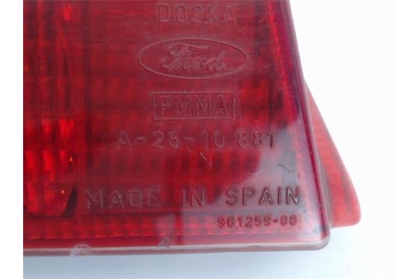 Recambio de piloto trasero izquierdo para ford fiesta berl./courier referencia OEM IAM A2810881  