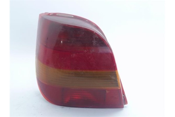 Recambio de piloto trasero izquierdo para ford fiesta berl./courier referencia OEM IAM 89FG13N004BA A2810881 