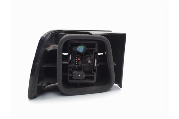 Recambio de piloto trasero derecho para citroen xantia berlina referencia OEM IAM 95668016  