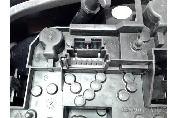 Recambio de piloto trasero izquierdo para renault megane i fase 2 berlina (ba0) referencia OEM IAM 7700428320 151641-00 