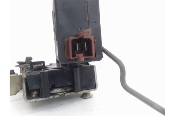 Recambio de cierre electromagnetico delantero derecho para citroen saxo 1.4 vts referencia OEM IAM 913875  