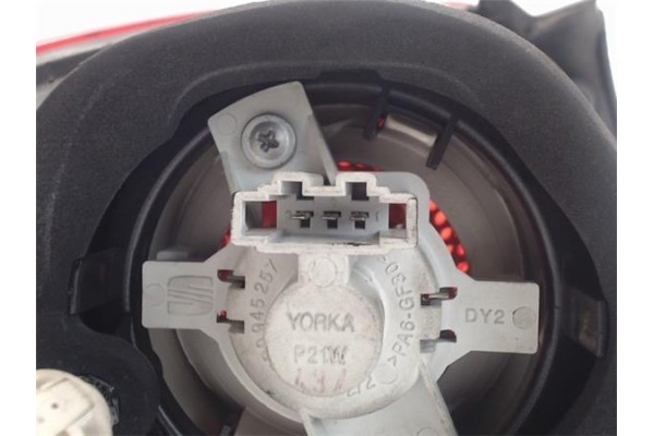 Recambio de palier trasero izquierdo para land rover discovery 2.7 td referencia OEM IAM TOB500270  