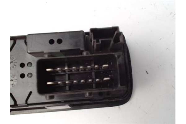 Recambio de mando elevalunas para citroen c3 1.4 attraction referencia OEM IAM 96637530XT 529076433 