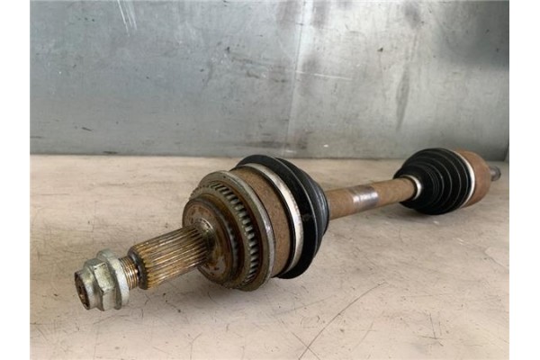 Recambio de palier trasero izquierdo para land rover discovery 2.7 td referencia OEM IAM TOB500270  
