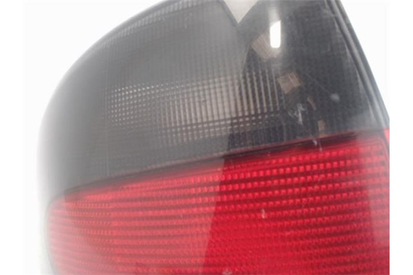 Recambio de piloto trasero izquierdo para renault megane i classic (la0) referencia OEM IAM   