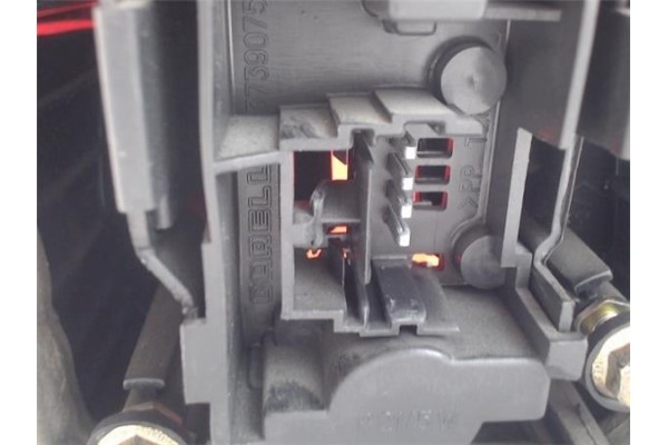 Recambio de piloto trasero izquierdo para renault megane i classic (la0) referencia OEM IAM   