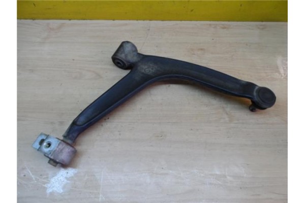 Recambio de brazo inferior delantero izquierdo para citroen xsara picasso 1.6 hdi 110 exclusive referencia OEM IAM    Recambio de brazo inferior delantero izquierdo para citroen xsara picasso 1.6 hdi 110 exclusive referencia OEM IAM