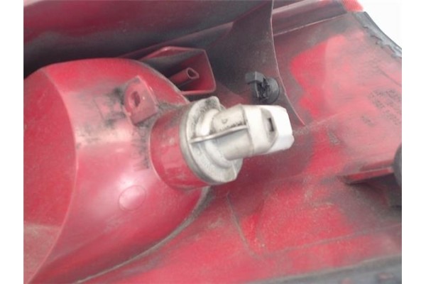 Recambio de piloto trasero izquierdo para ford focus berlina (cak) referencia OEM IAM 1214226  