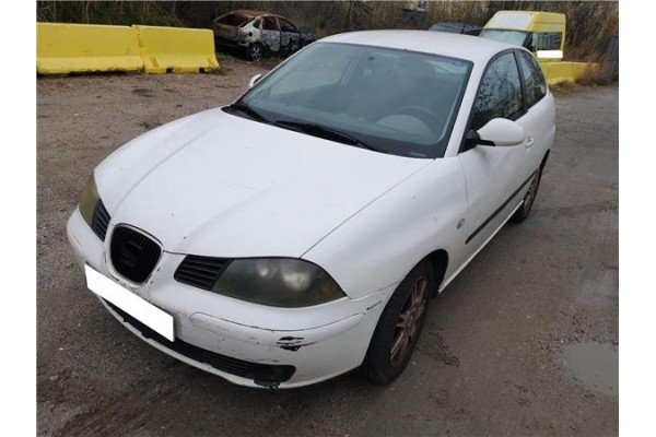 seat ibiza (6l1) del año 2002