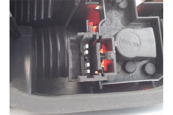 Recambio de piloto trasero izquierdo para renault laguna ii (bg0) referencia OEM IAM 8200002473 23450102 8200002472 , RENAULT | 