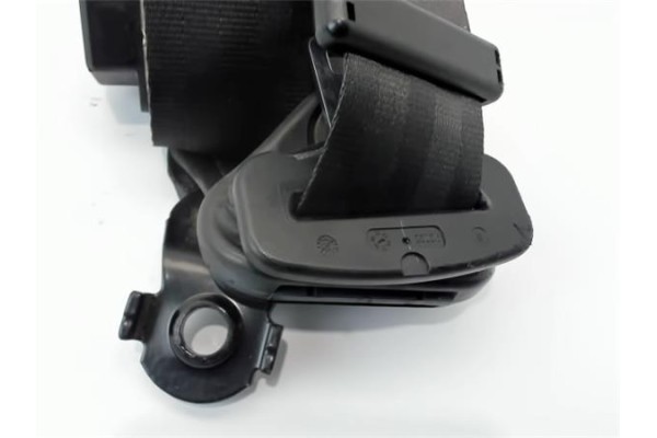 Recambio de cinturon seguridad delantero derecho para opel movano b furgón/combi 2.3 combi l1h1 3,0t referencia OEM IAM 4420220 
