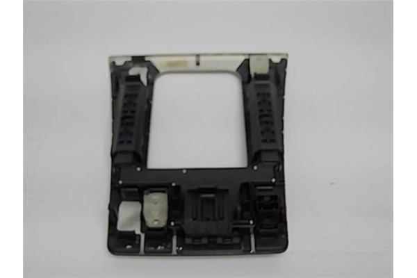 Recambio de embellecedor consola central para mercedes-benz clase e (bm 210) berlina e 320 cdi (210.026) referencia OEM IAM A210