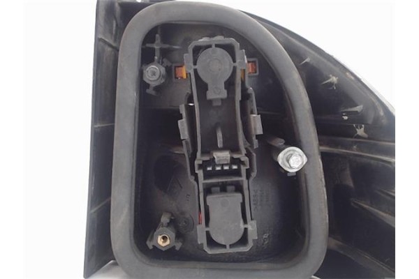 Recambio de piloto trasero izquierdo para renault laguna (b56) referencia OEM IAM   