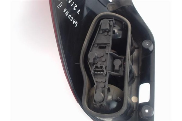 Recambio de piloto trasero derecho para renault laguna ii grandtour (kg0) referencia OEM IAM 8200002472 2347 8200703489 , RENAUL