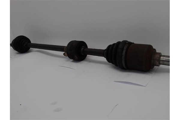 Recambio de palier delantero derecho para fiat punto / grande punto (199) 1.4 referencia OEM IAM 55700559   Recambio de palier delantero derecho para fiat punto / grande punto (199) 1.4 referencia OEM IAM 55700559