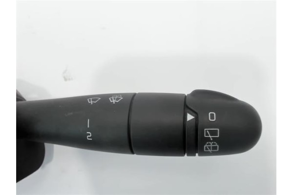 Recambio de mando intermitencia para renault kangoo 4x4 1.9 rapid referencia OEM IAM 8200379527 7701047255 