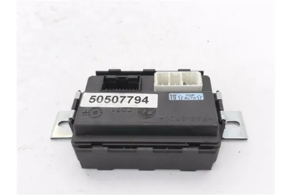 Recambio de centralita cierre puerta delantero izquierda para alfa romeo gt (125) 1.9 jtd referencia OEM IAM 50507794  