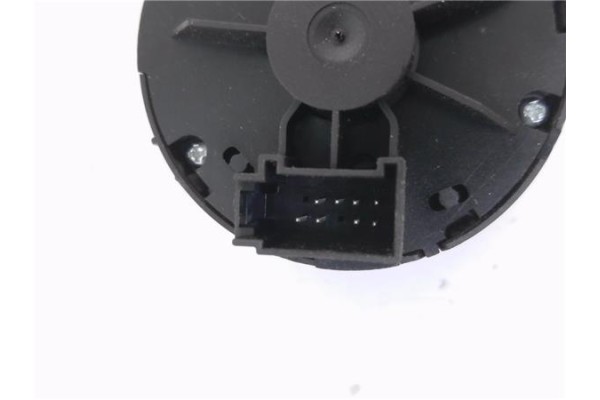 Recambio de mando de luces para audi a6 avant (4f5) 2.0 tdi referencia OEM IAM 4F1941531D  