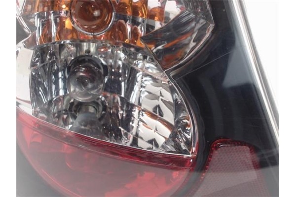 Recambio de piloto trasero izquierdo para renault clio ii fase ii (b/cb0) referencia OEM IAM 265553462R  