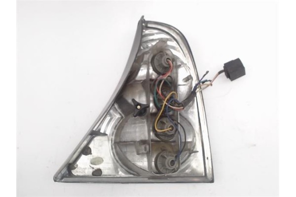 Recambio de piloto trasero izquierdo para renault clio ii fase ii (b/cb0) referencia OEM IAM 265553462R  