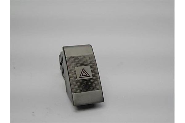 Recambio de interruptor luces emergencia para kia carnival 2.9 td referencia OEM IAM 864W0140  