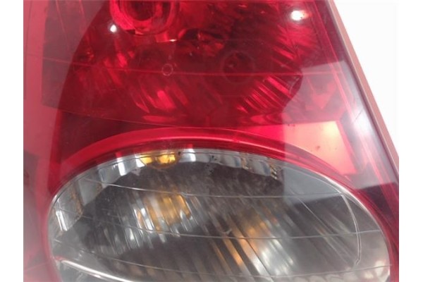 Recambio de piloto trasero izquierdo para renault clio ii fase ii (b/cb0) 1.4 authentique referencia OEM IAM 8200071413 89023922