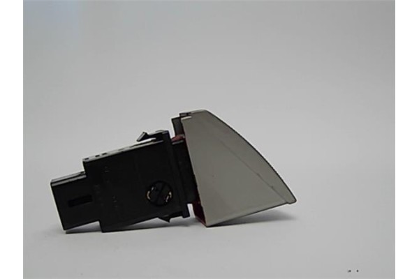Recambio de interruptor luces emergencia para kia carnival 2.9 td referencia OEM IAM 864W0140  