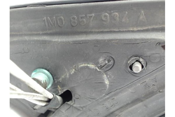 Recambio de retrovisor derecho para seat leon (1m1) referencia OEM IAM 1M0957934A  