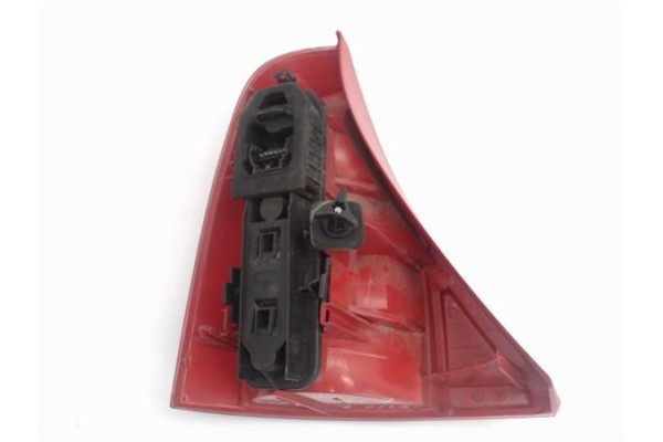 Recambio de piloto trasero derecho para renault clio ii fase i (b/cb0) referencia OEM IAM 265508391R  