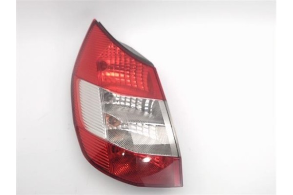 Recambio de piloto trasero izquierdo para renault scenic ii (jm) referencia OEM IAM 2SK0086590785 8200493374F 