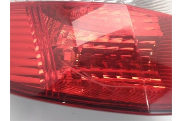 Recambio de piloto trasero izquierdo para renault scenic ii (jm) referencia OEM IAM 2SK0086590785 8200493374F 