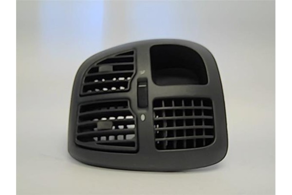 Recambio de conducto ventilacion derecho para peugeot boxer furgón (230l) 2.8 hdi referencia OEM IAM 8212QG  